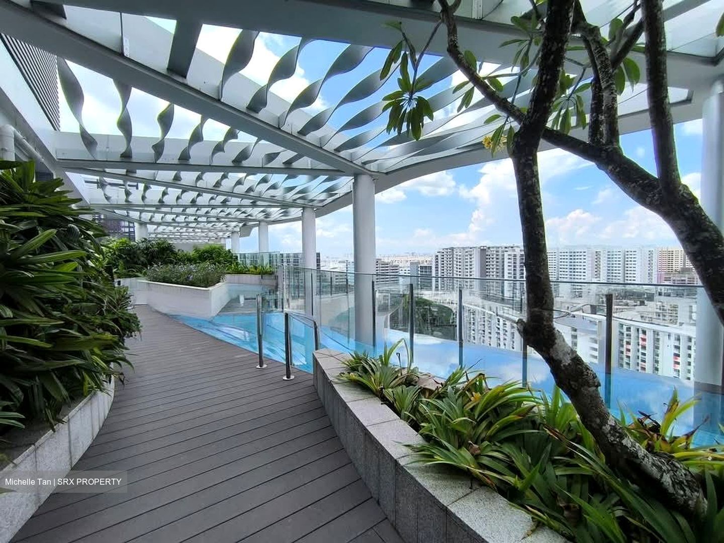 Sky Green (D13), Condominium #557939061